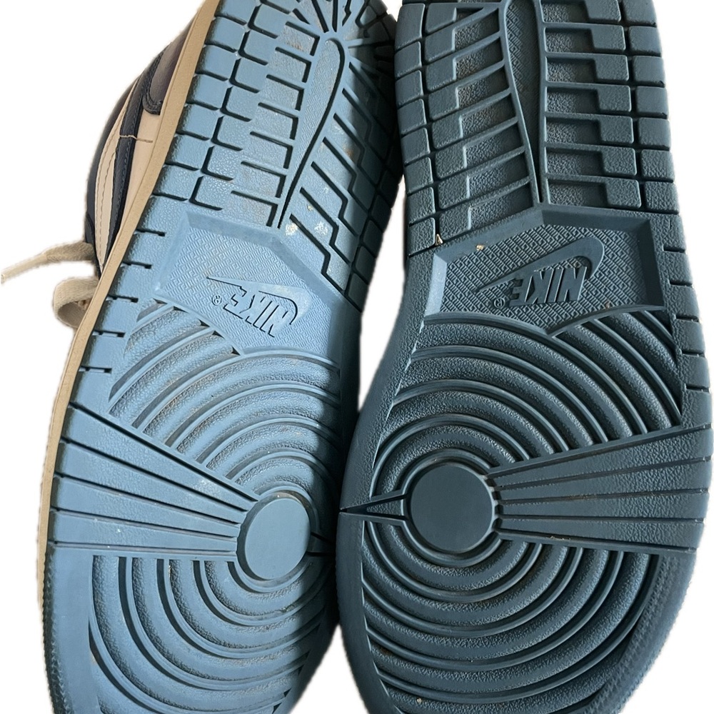 Jordan Air 1 Low Marina Blue and White Sneakers - Picture 5 of 11